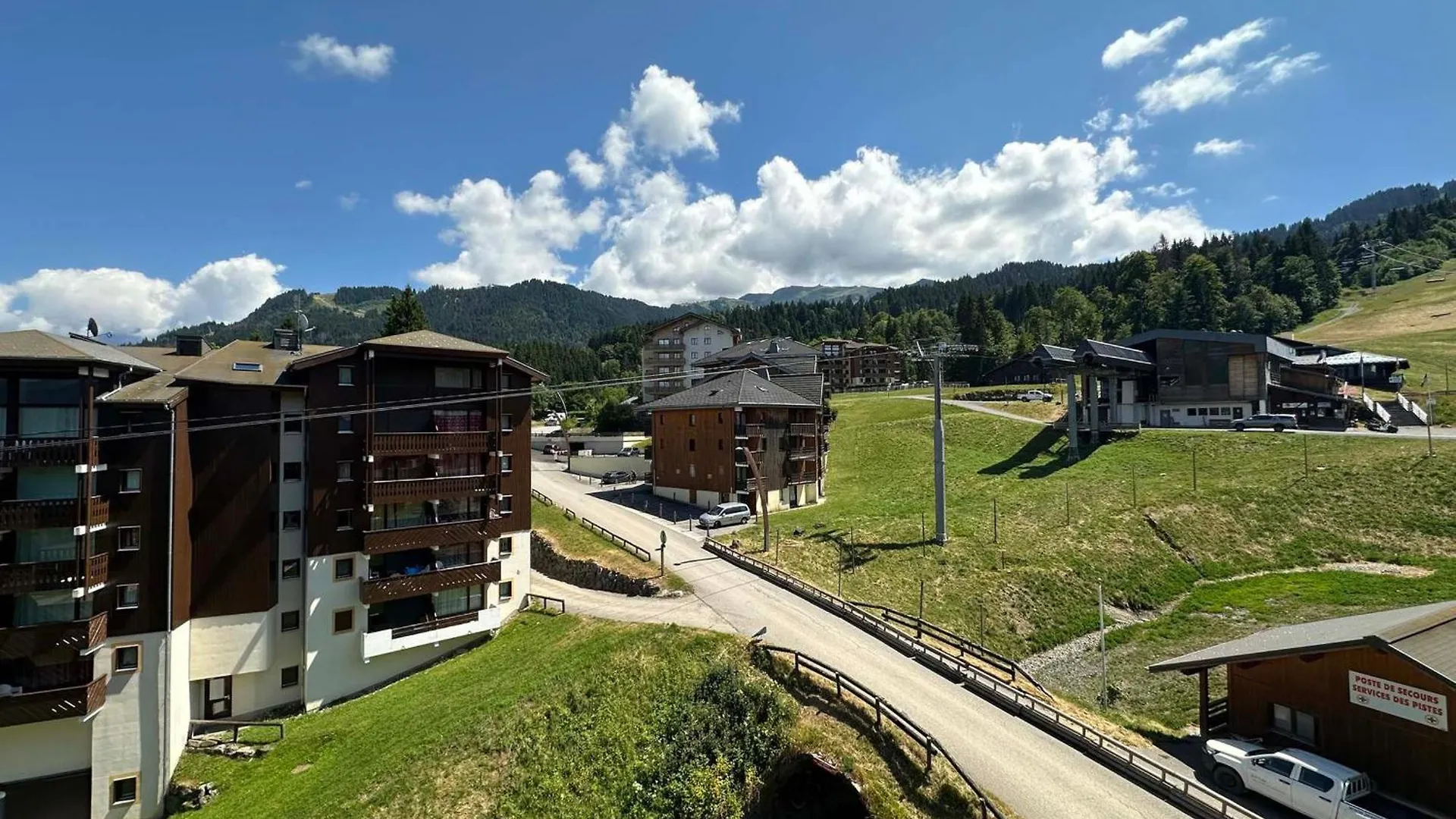 شقة Duplex 2 Etoiles Aux Pieds Des Pistes Avec Balcon, Parking Et Equipement Complet - Fr-1-642-19 موريو